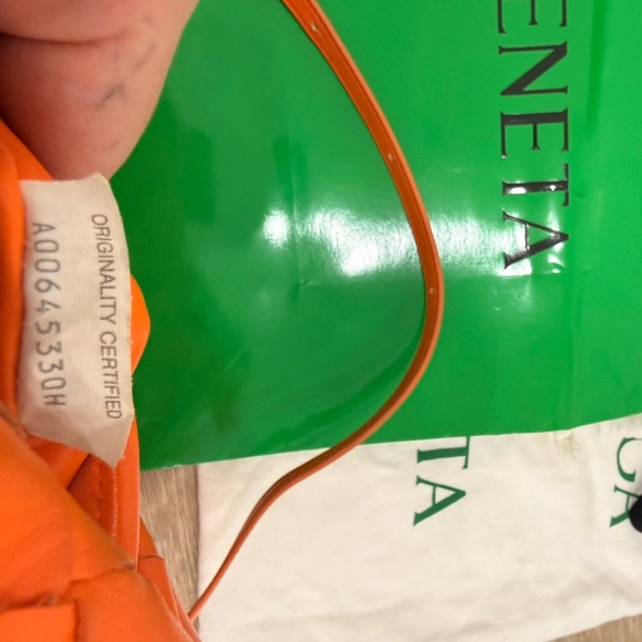 Bottega Veneta Orange mini hop  Leather Bag msrp 3400$ - Picture 8 of 10